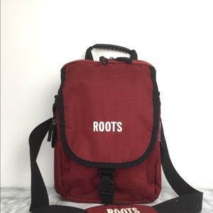 Roots Vintage Shoulder / Handle Bag